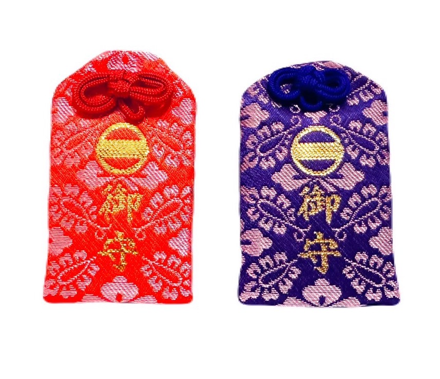 スタンダードのお守りの写真